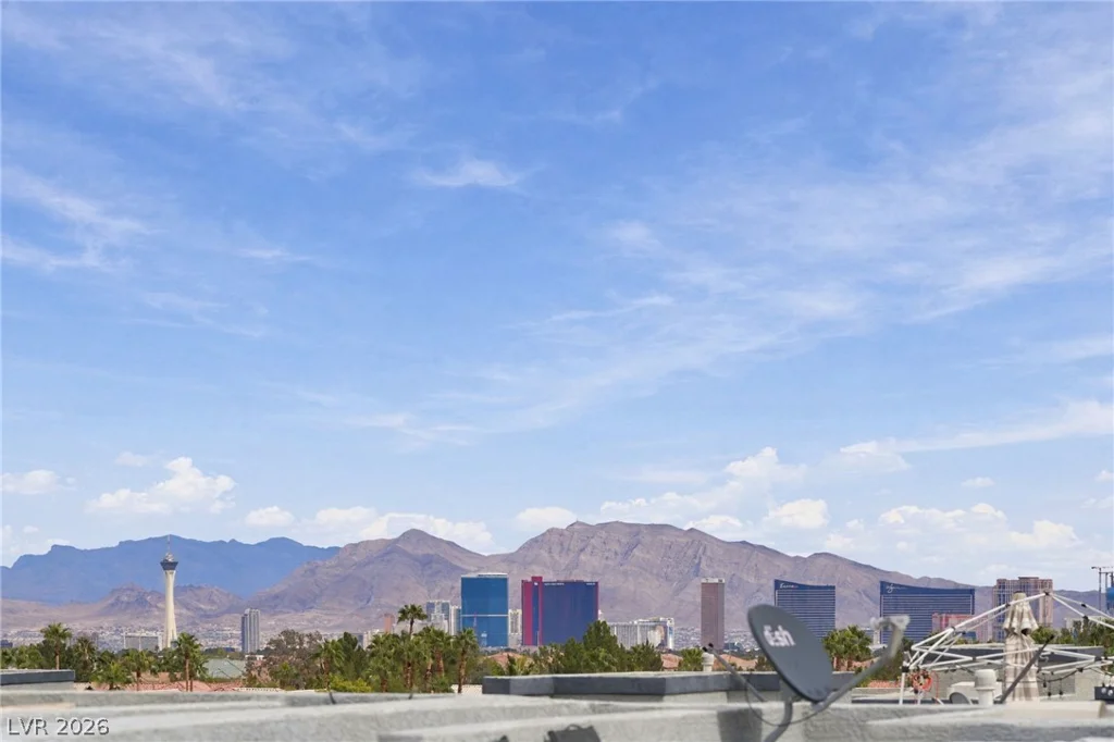 9050 Tropicana, Las Vegas, NV 89147