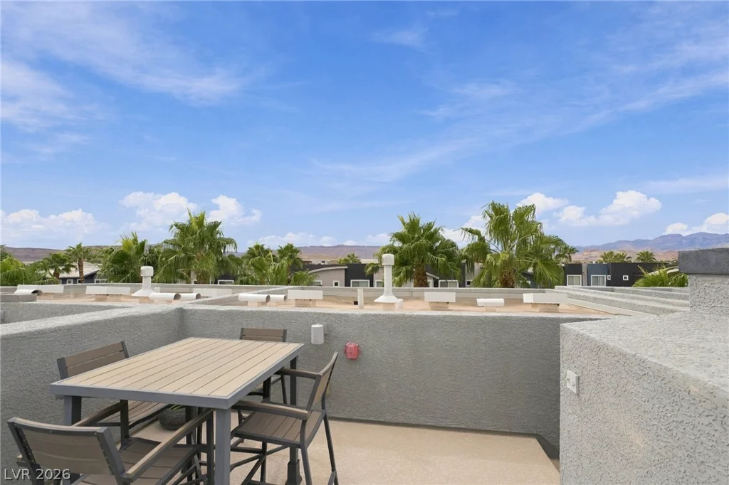 9050 Tropicana, Las Vegas, NV 89147