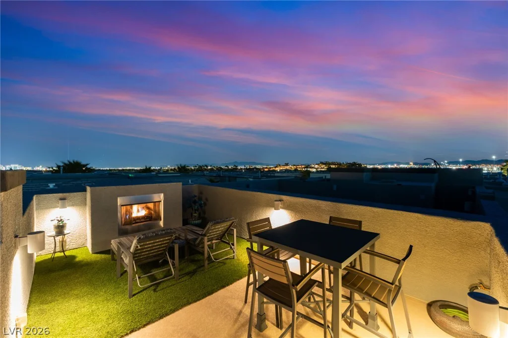 9050 Tropicana, Las Vegas, NV 89147