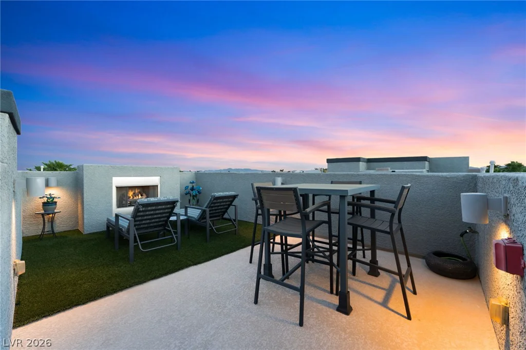 9050 Tropicana, Las Vegas, NV 89147