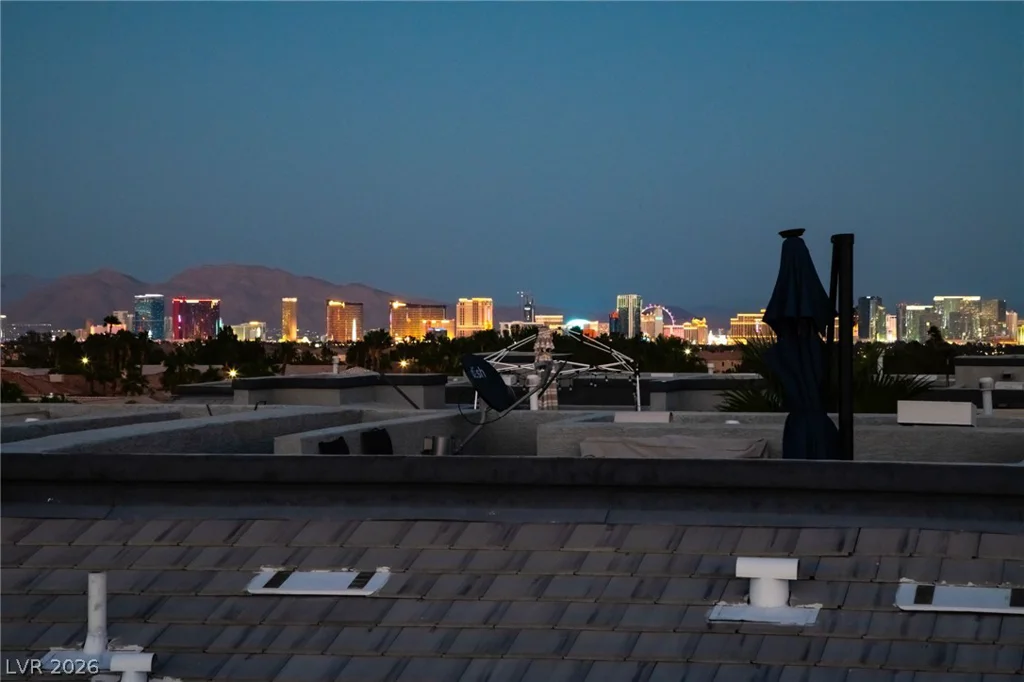 9050 Tropicana, Las Vegas, NV 89147