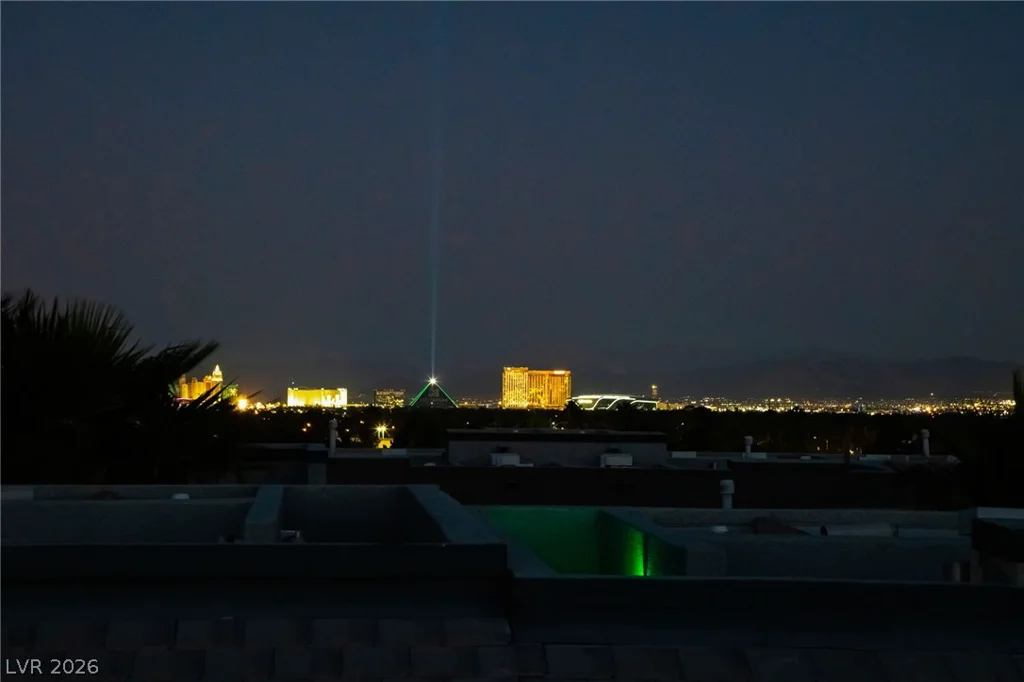 9050 Tropicana, Las Vegas, NV 89147