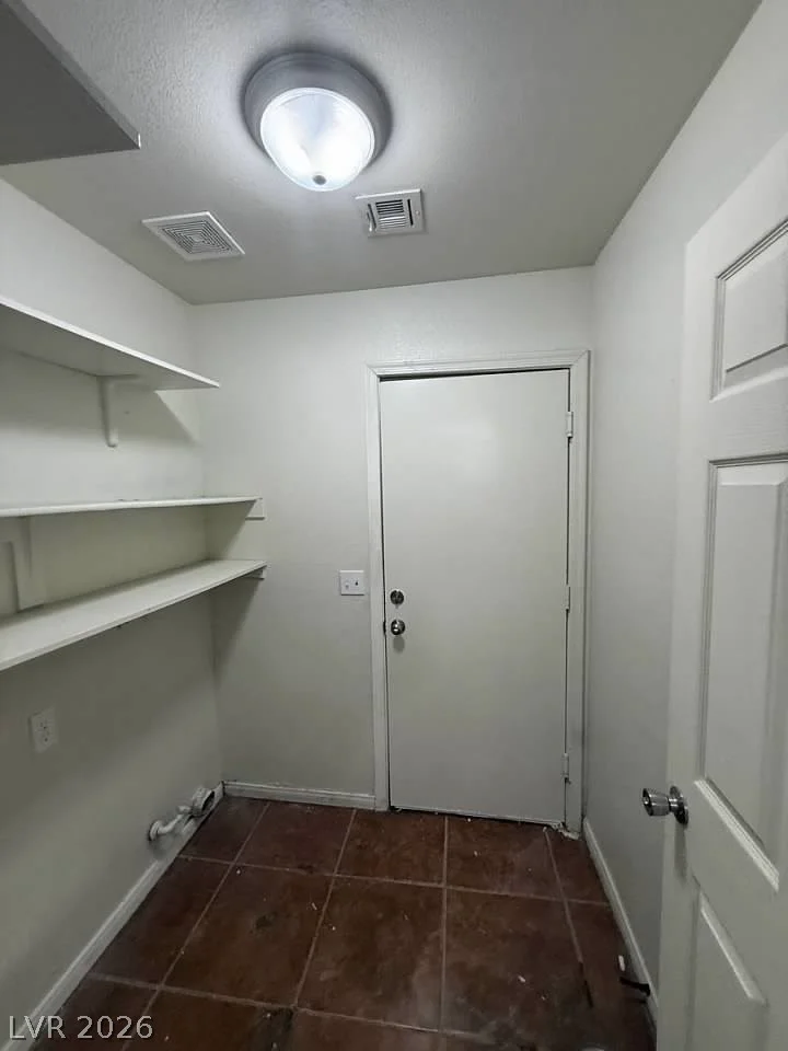 5115 Blossom, Las Vegas, NV 89142