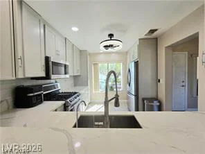 9400 January, Las Vegas, NV 89134