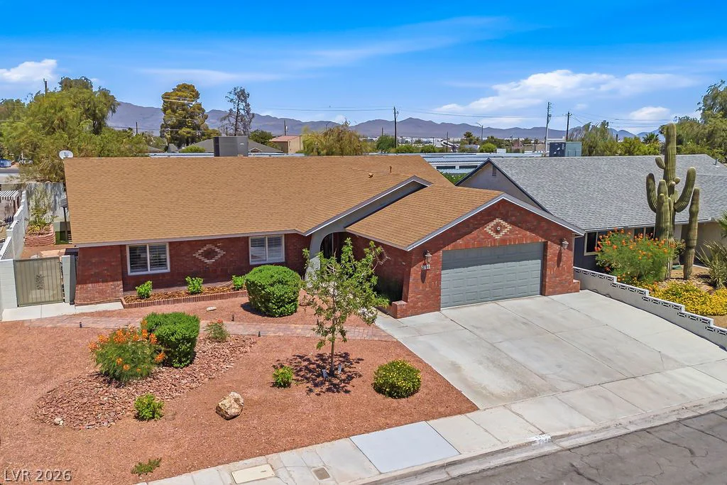 3700 Briarglen, Las Vegas, NV 89108
