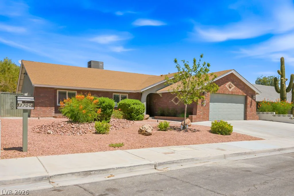 3700 Briarglen, Las Vegas, NV 89108