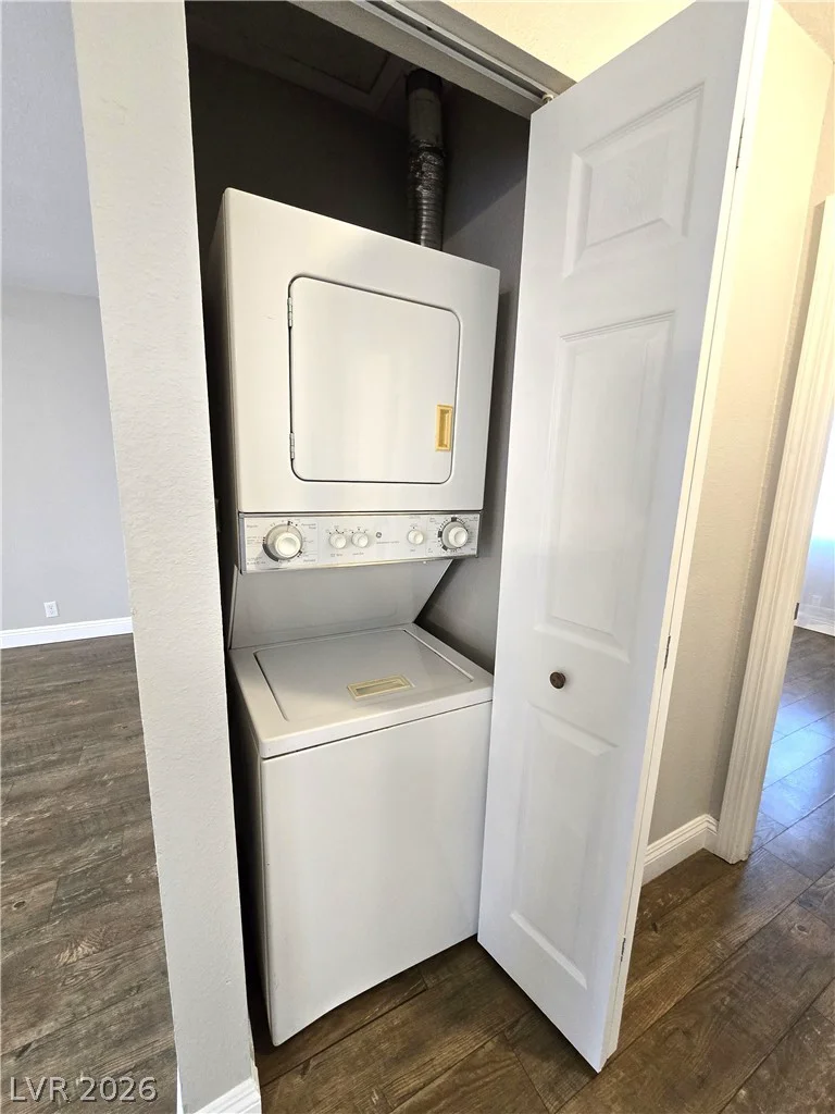 4300 Lamont, Las Vegas, NV 89115