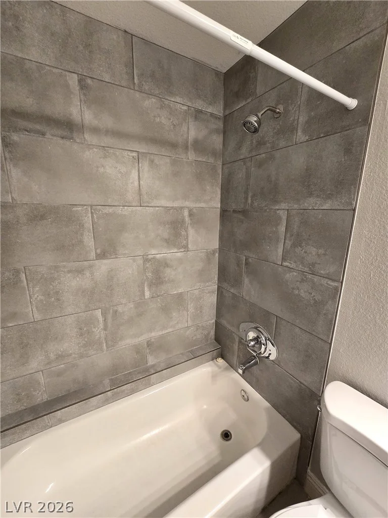 4300 Lamont, Las Vegas, NV 89115
