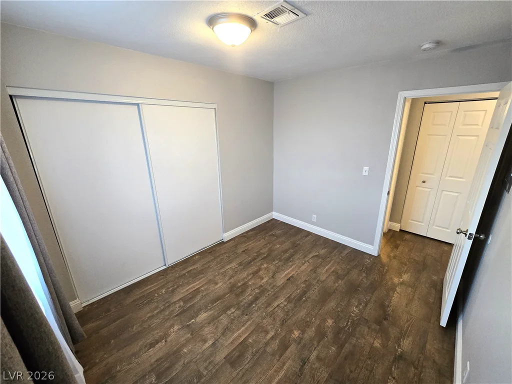 4300 Lamont, Las Vegas, NV 89115