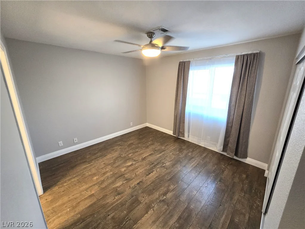 4300 Lamont, Las Vegas, NV 89115