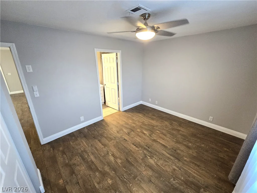 4300 Lamont, Las Vegas, NV 89115