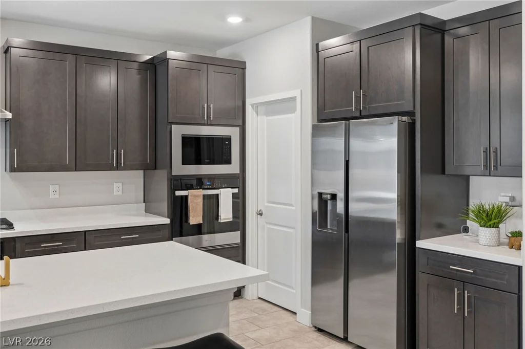 1867 Michael Springs, North Las Vegas, NV 89084