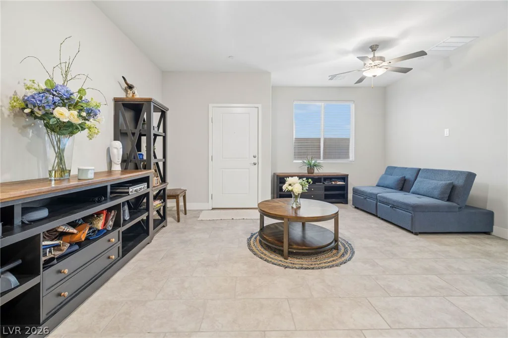 1867 Michael Springs, North Las Vegas, NV 89084