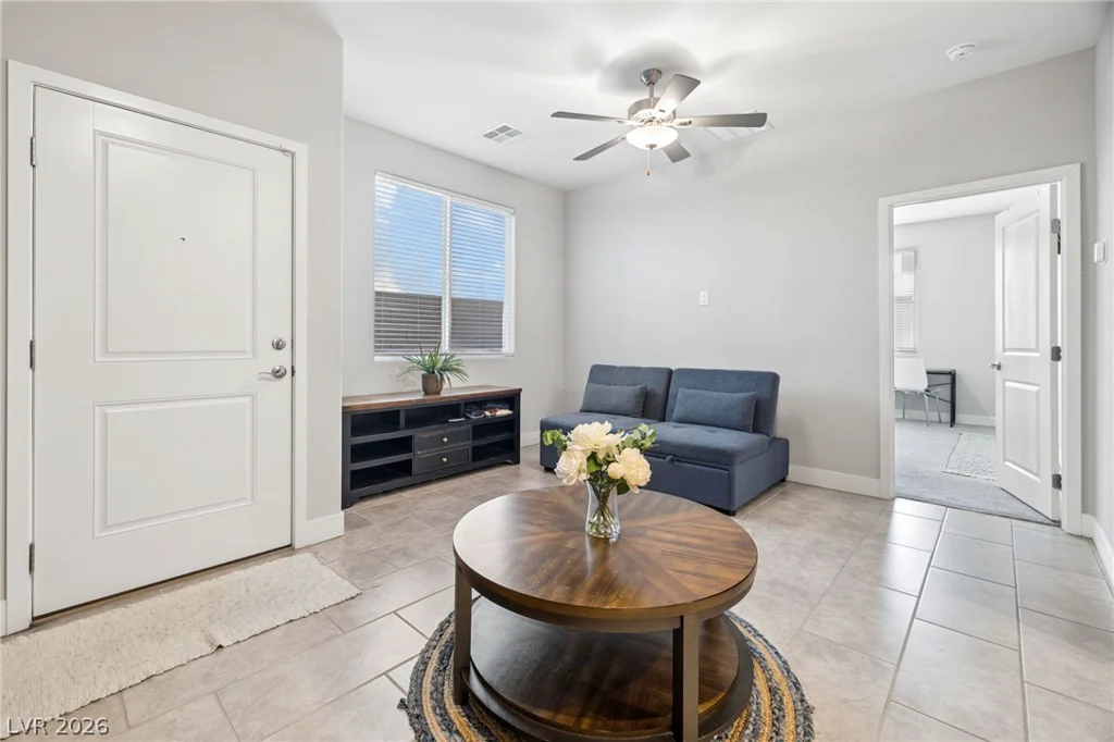 1867 Michael Springs, North Las Vegas, NV 89084
