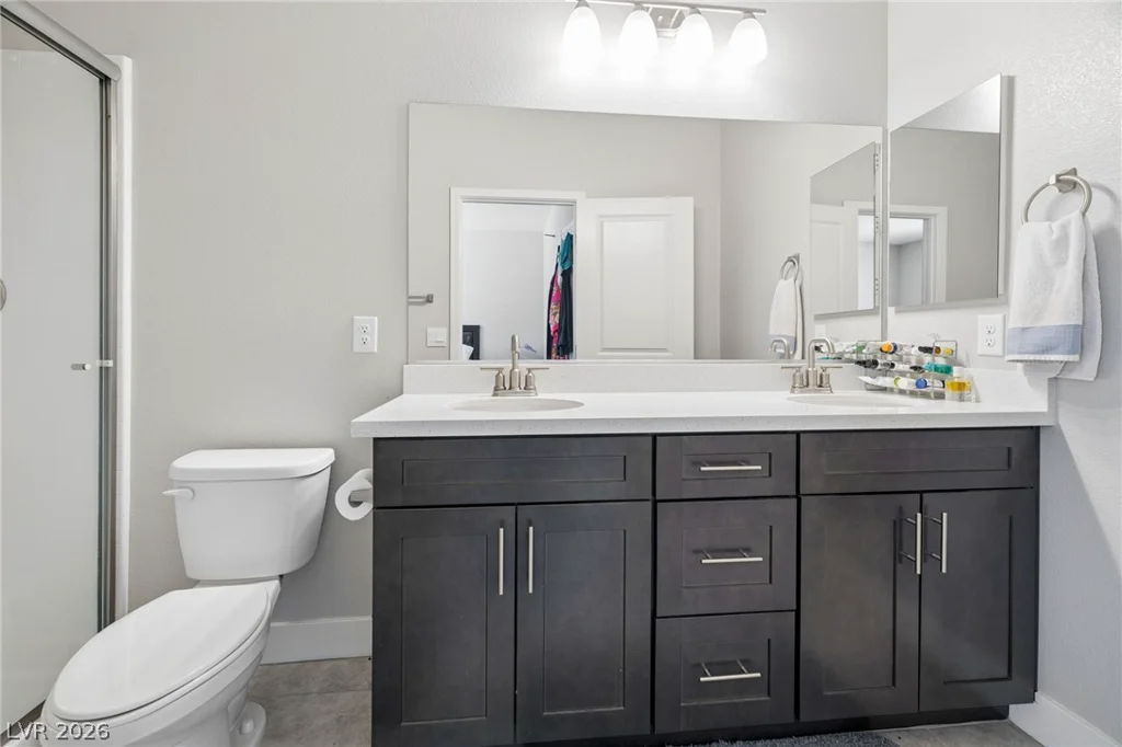 1867 Michael Springs, North Las Vegas, NV 89084