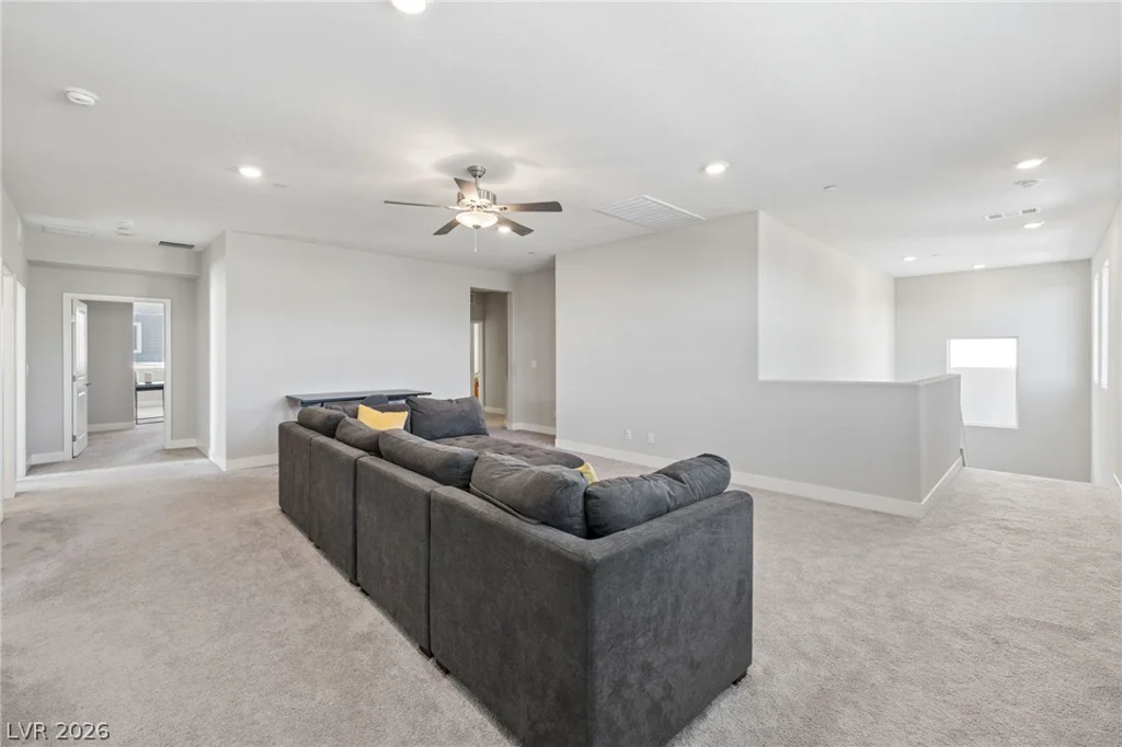 1867 Michael Springs, North Las Vegas, NV 89084