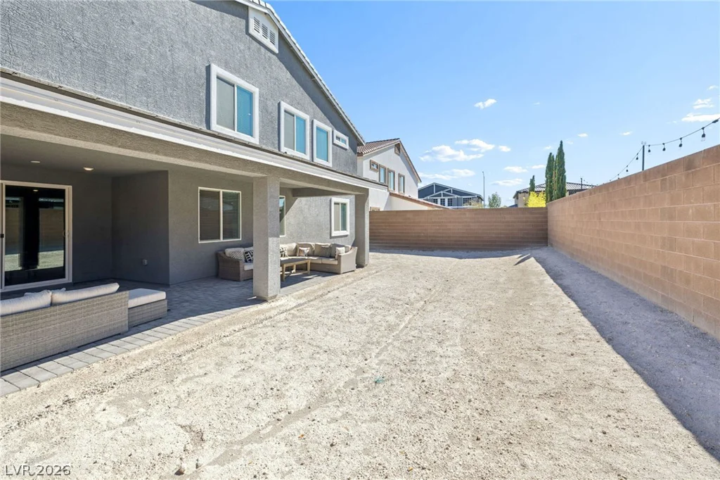 1867 Michael Springs, North Las Vegas, NV 89084
