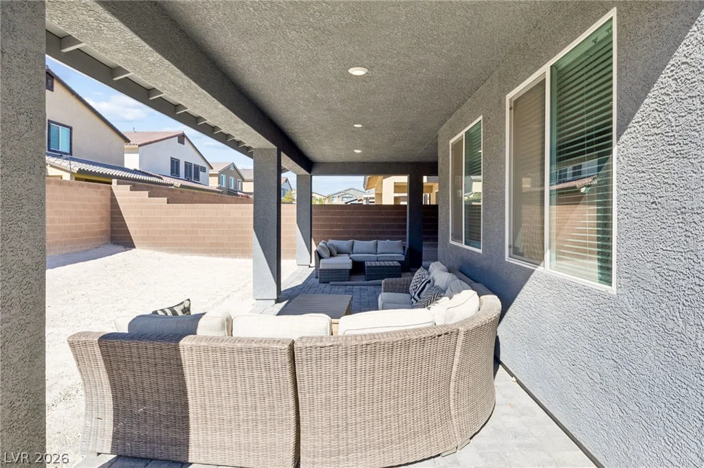 1867 Michael Springs, North Las Vegas, NV 89084