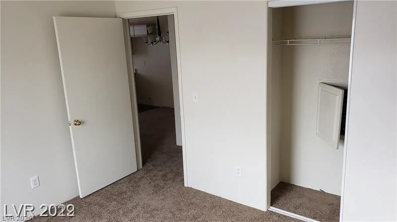 5750 Hacienda, Las Vegas, NV 89122