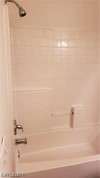 5750 Hacienda, Las Vegas, NV 89122