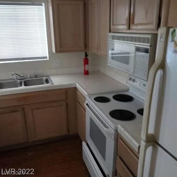 2725 Nellis, Las Vegas, NV 89121