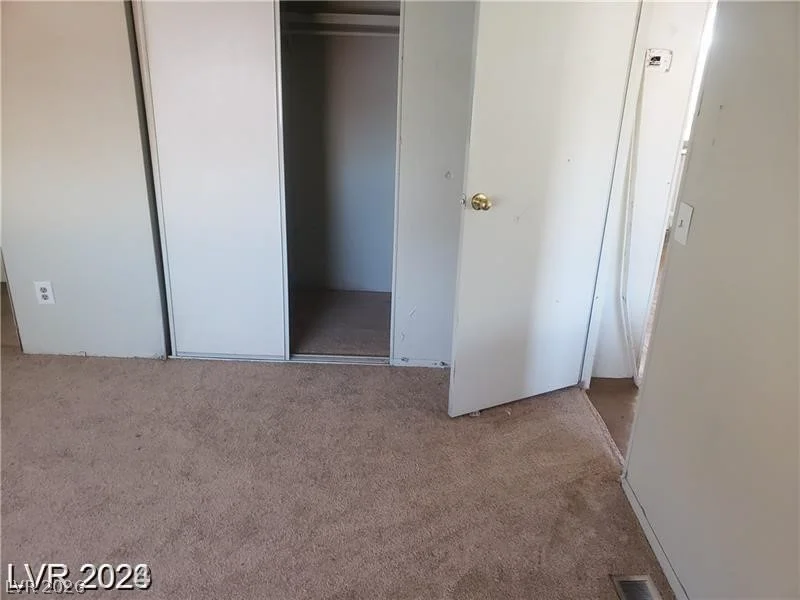 5545 Everglade, Las Vegas, NV 89142