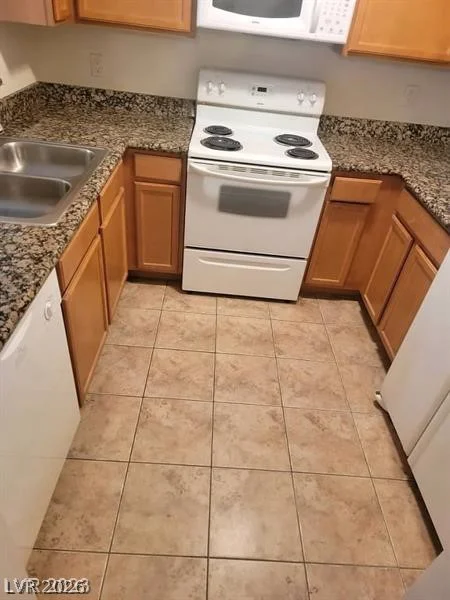 7730 Secret Shore, Las Vegas, NV 89128
