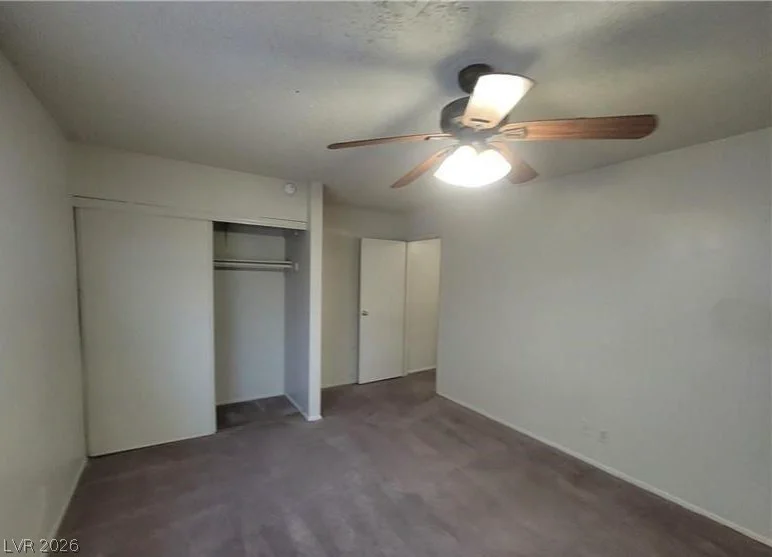 854 Stainglass, Las Vegas, NV 89110
