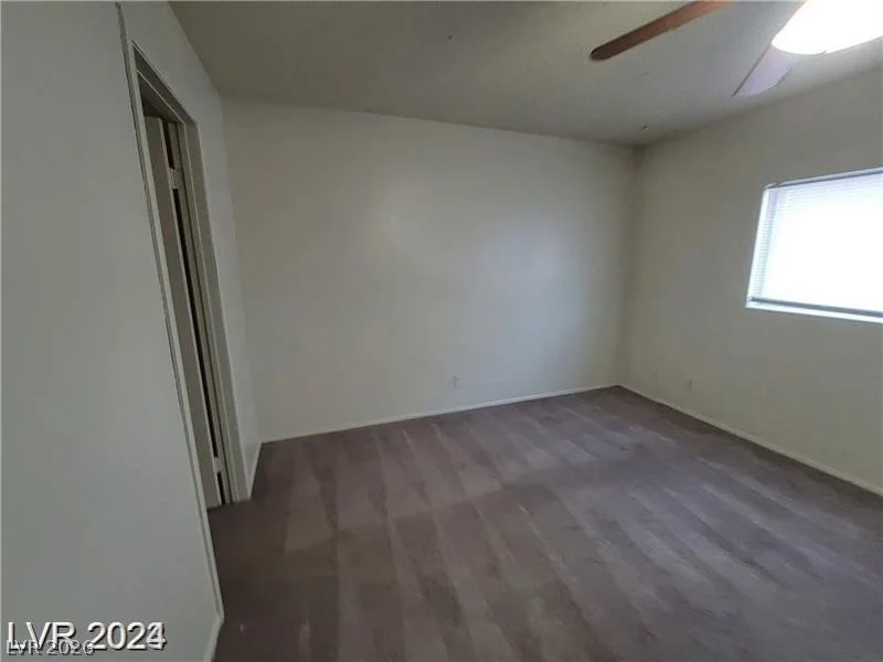 854 Stainglass, Las Vegas, NV 89110