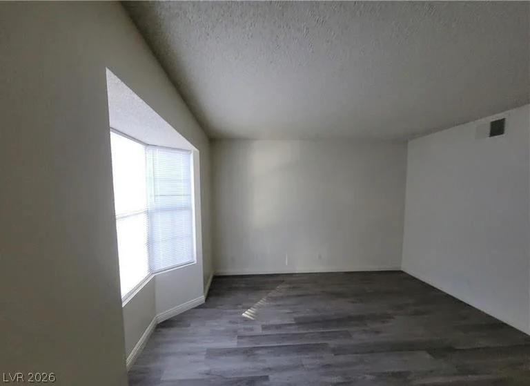 854 Stainglass, Las Vegas, NV 89110