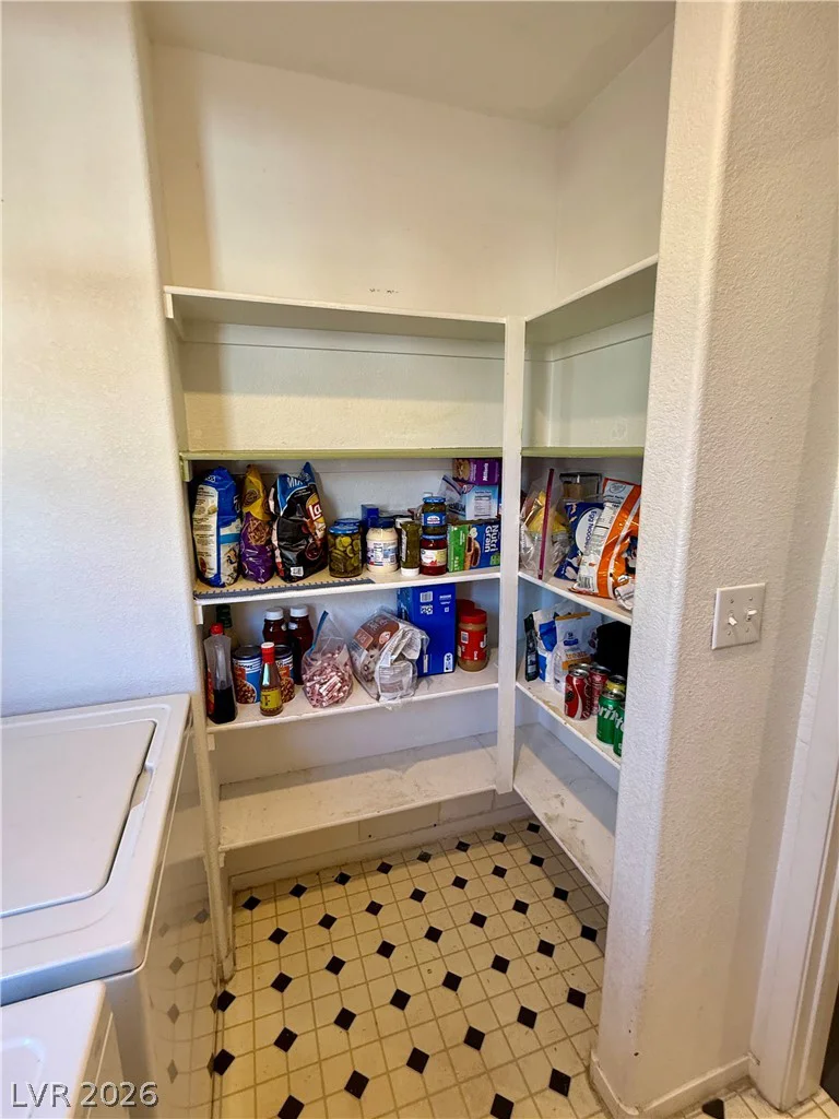 9295 Scenic Mountain, Las Vegas, NV 89117