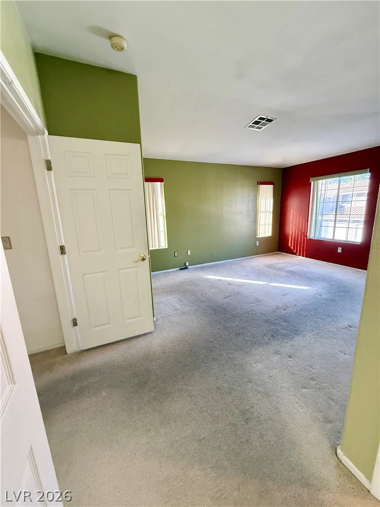 9295 Scenic Mountain, Las Vegas, NV 89117