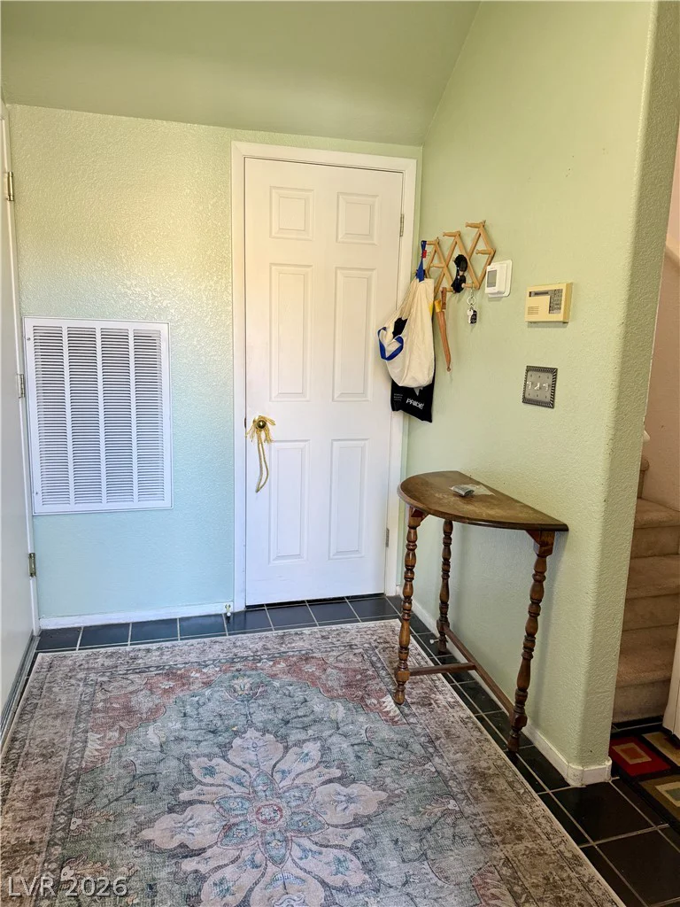 9295 Scenic Mountain, Las Vegas, NV 89117
