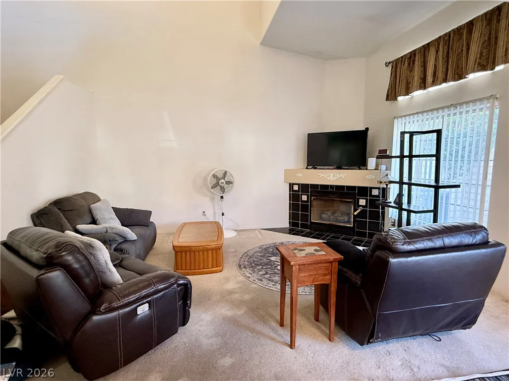 9295 Scenic Mountain, Las Vegas, NV 89117