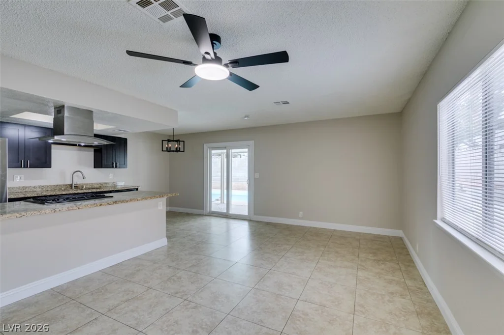 1808 Feather, Las Vegas, NV 89108