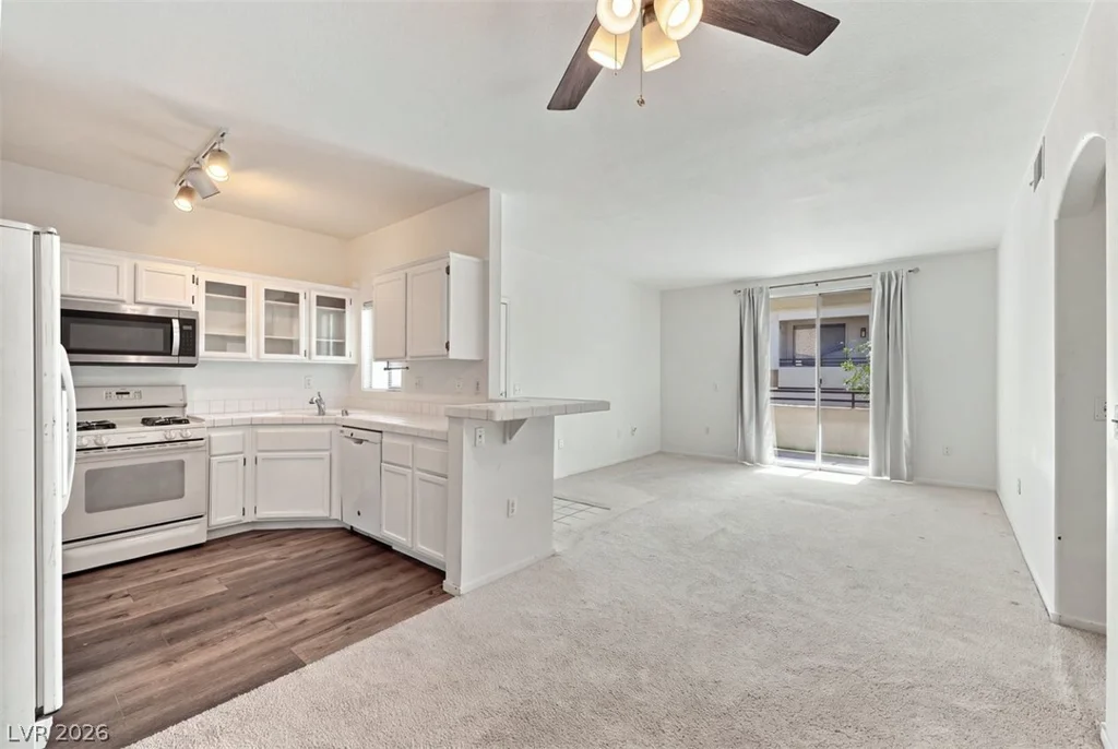 1830 Buffalo, Las Vegas, NV 89128