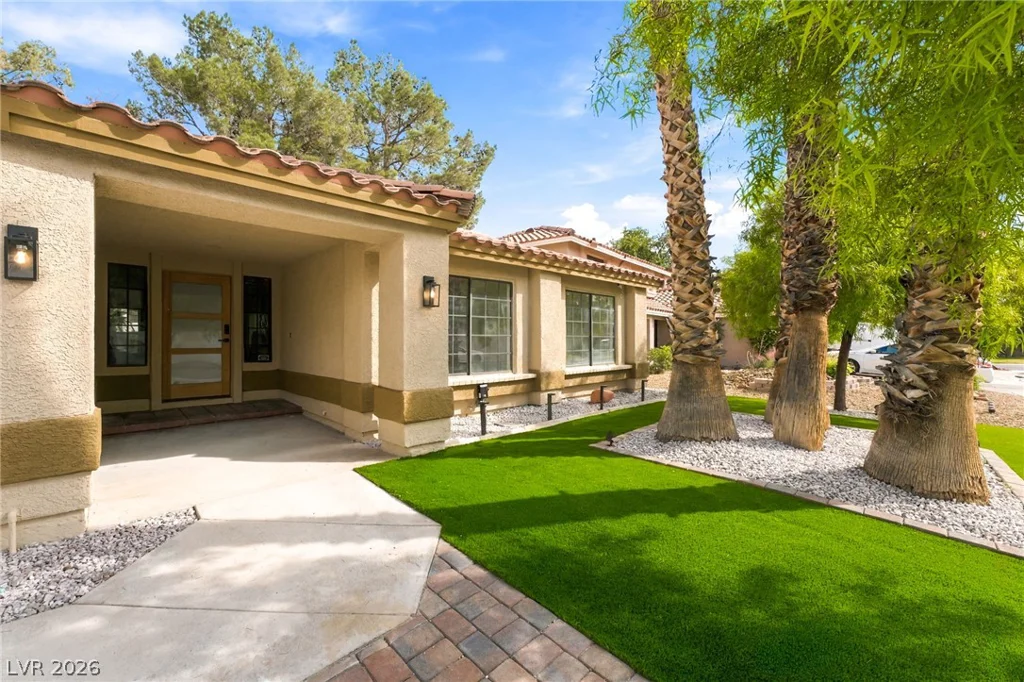 2928 Pleasant Lake, Las Vegas, NV 89117