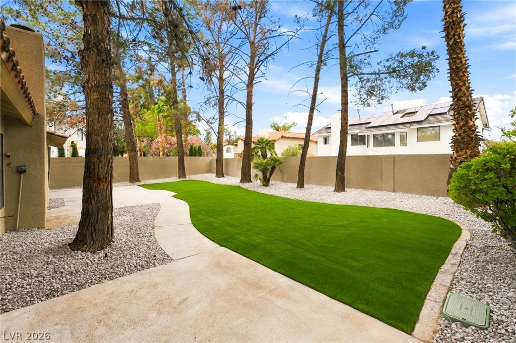 2928 Pleasant Lake, Las Vegas, NV 89117