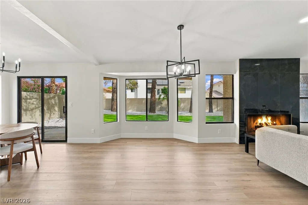 2928 Pleasant Lake, Las Vegas, NV 89117