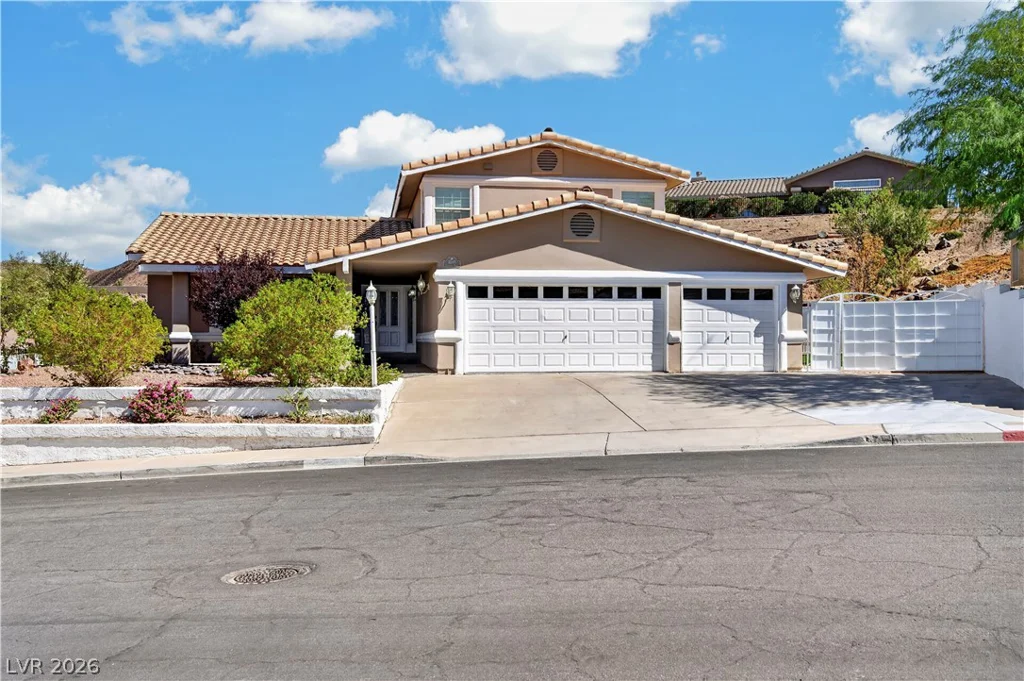 1049 Geranium, Henderson, NV 89011