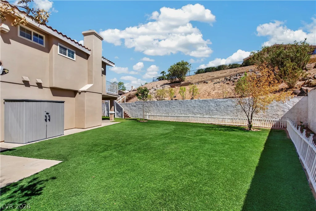 1049 Geranium, Henderson, NV 89011