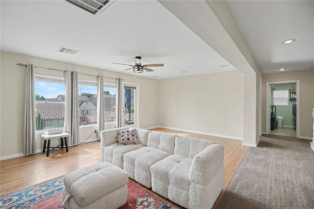 10405 Chimney Flat, Las Vegas, NV 89129