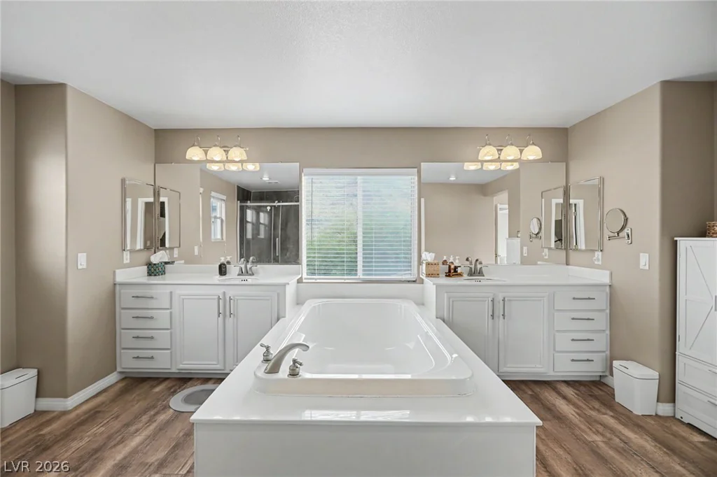 10405 Chimney Flat, Las Vegas, NV 89129