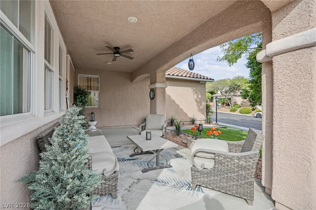 10405 Chimney Flat, Las Vegas, NV 89129