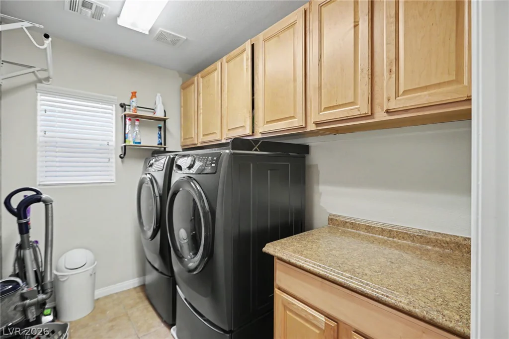 10405 Chimney Flat, Las Vegas, NV 89129