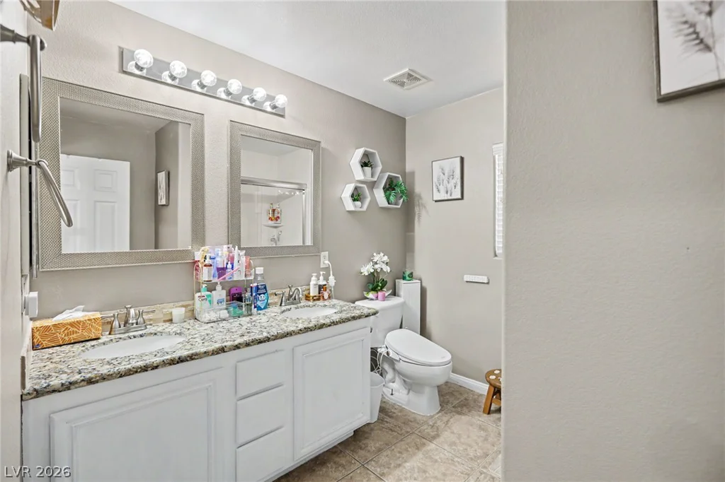 10405 Chimney Flat, Las Vegas, NV 89129