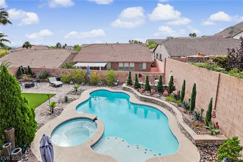 10405 Chimney Flat, Las Vegas, NV 89129