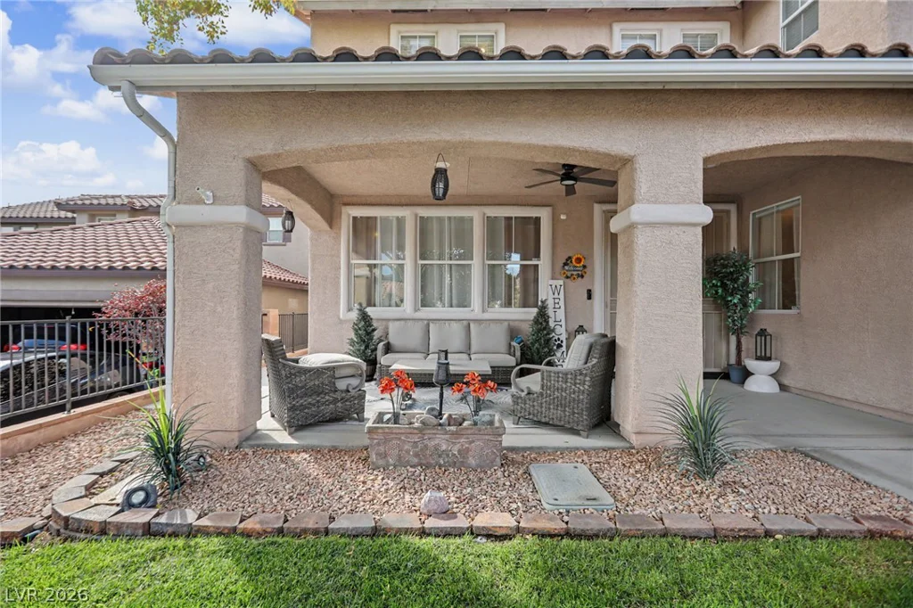10405 Chimney Flat, Las Vegas, NV 89129