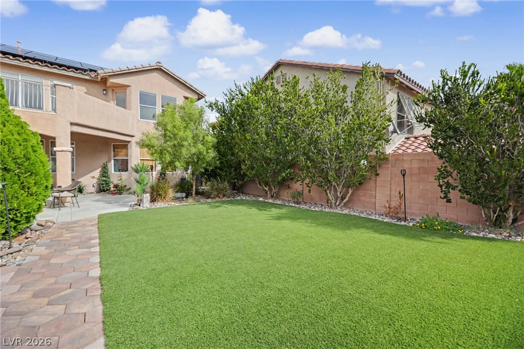 10405 Chimney Flat, Las Vegas, NV 89129
