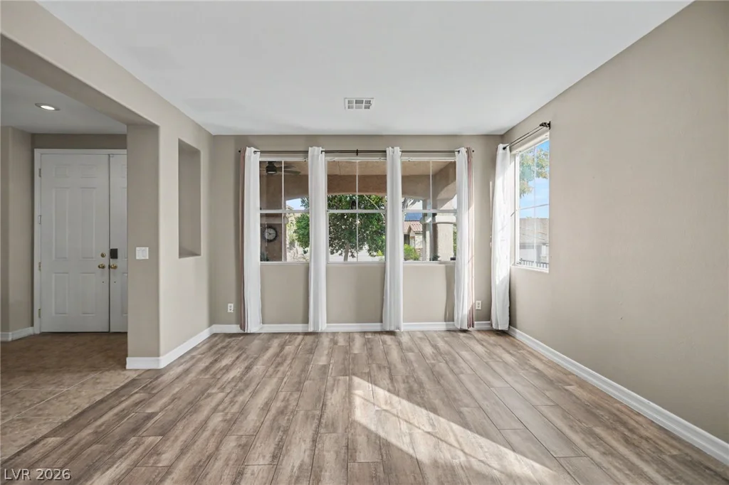 10405 Chimney Flat, Las Vegas, NV 89129